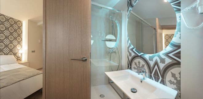 Gastrohotel RH Canfali - Μπενιντόρμ - Μπάνιο