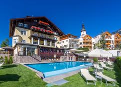 Hotel Villa Kastelruth - Castelrotto - Bâtiment