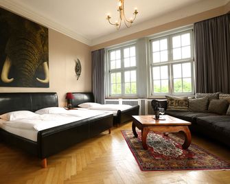 Hotel Amsterdam - Hamburg - Sovrum