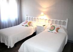 Hostal Los Molinos - Navahermosa - Bedroom