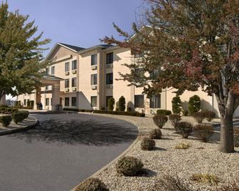 Baymont by Wyndham O'Fallon St. Louis Area - O'Fallon - Building