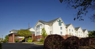 Homewood Suites by Hilton Charlotte Airport - Charlotte