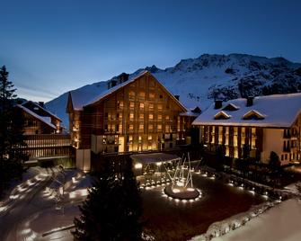 The Chedi Andermatt - Andermatt - Building