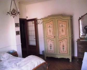 Villa Maria Sole - Revello - Bedroom