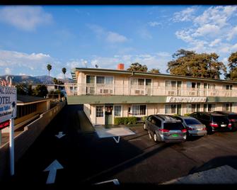 Crystal Lodge Motel - Ventura - Building