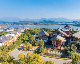 Baodun Lake Hushan Hot Spring Resort - Qingyuan - Edificio