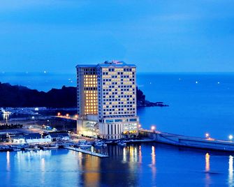 Ramada by Wyndham Gangwon Sokcho - Sokcho - Gebäude