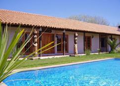 Hotel Santa Barbara - La Serena - Building