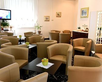 Hotel Savoia - יסולו - שירותי מקום האירוח