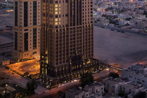 Fraser Suites West Bay Doha - Doha - Building