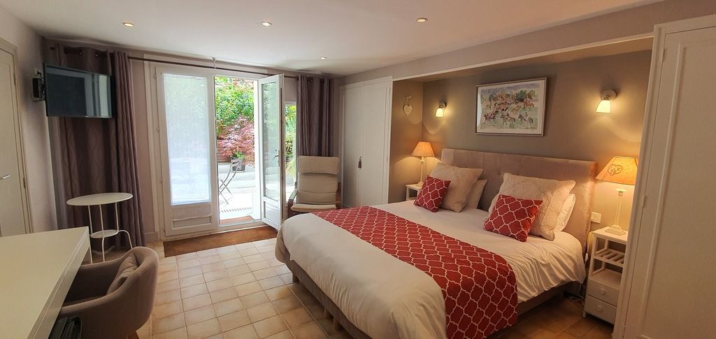 Hôtel de la Côte Fleurie - Deauville - Bedroom