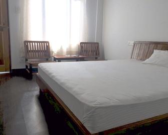 Hotel Paul's Manor - Pālampur - Habitación