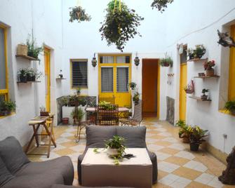 Mi Canton Hospedaje Creativo - Guadalajara - Uteplats
