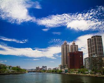 The Ambassador Hotel Kaohsiung - Kaohsiung City - Building
