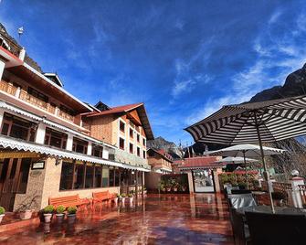 Yarlam Resort - Lachung - Patio