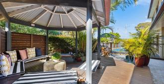 Ocean Park Motel & Holiday Apartments - Coffs Harbour - Βεράντα