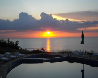 Aparthotel Romance - Kiten - Piscina