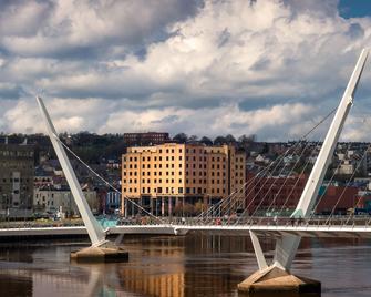City Hotel Derry - Condado de Londonderry - Edificio