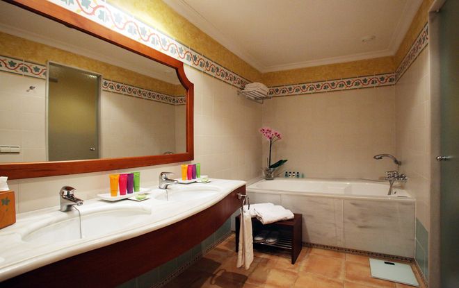 ラ キンタ リゾート ホテル & スパ - シウタデリャ - 浴室