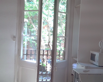 برشلونة روومز 294 - برشلونة - شرفة