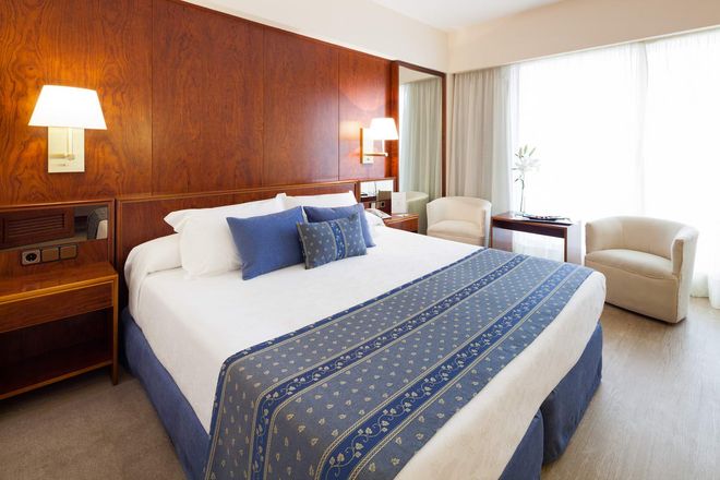 로열 플라자 호텔 이비사 타운 - 이비사 - 침실