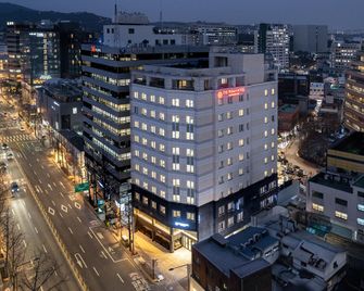 The Prima Hotel Jongno - Seoul - Building