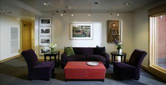 Hotel Donaldson - Fargo - Living room