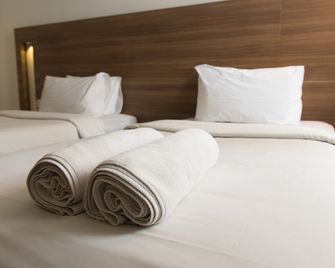 Hotel Restaurant l'Orée du Bois - Notre-Dame-de-Monts - Schlafzimmer