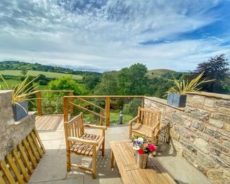 Pen-Y-Dyffryn Country Hotel - Oswestry - Patio