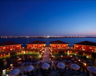Golden Ocean Marina Hotel - El Alamein - Gebouw