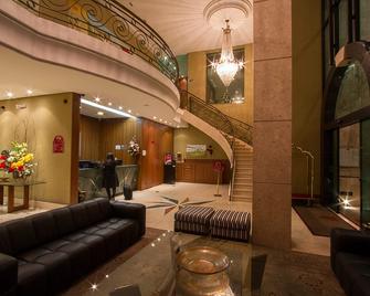 Master Plaza Hotel - Barbacena - Lobby