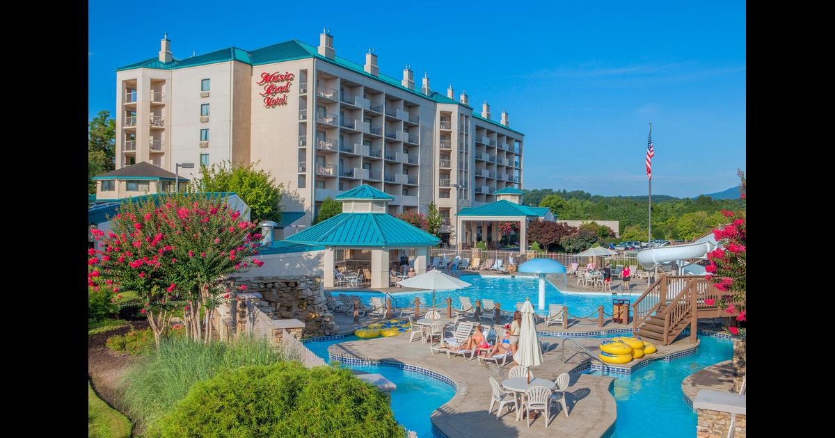 Music Road Resort 94 (̶1̶7̶4̶). Pigeon Hotel Deals & Reviews