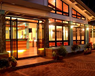 Julieta's Pension House - Puerto Princesa - Building