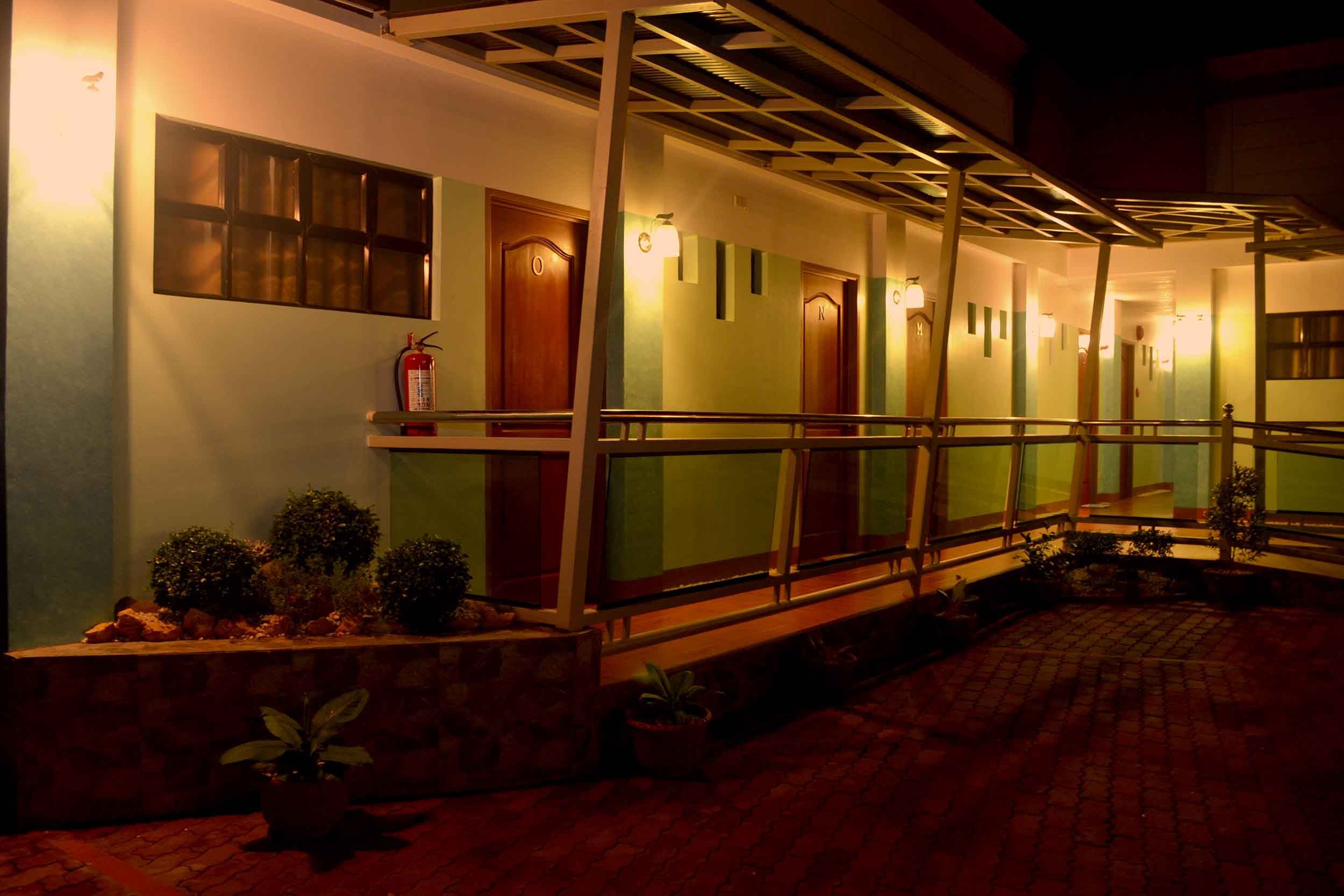 Julieta's Pension House - Puerto Princesa - Pemandangan luar