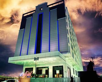 Effotel By Sayaji Indore - Indore - Gebäude