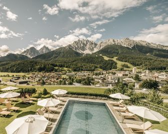 Naturhotel Leitlhof - San Candido - Piscina