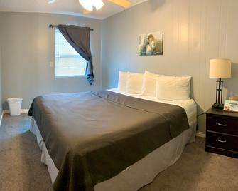 Upper Deck Hotel and Bar - Adults Only - South Padre Island - Bedroom