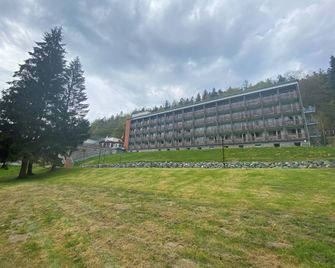 Sunday Schwarzbachtal Hideaway Resort - Markneukirchen - Budova