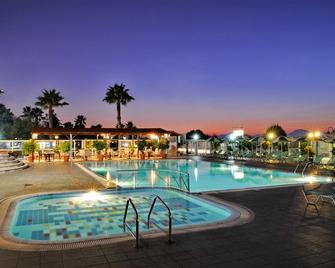 阿克緹迪米斯酒店 - 科斯島 - 蒂加基 - 游泳池