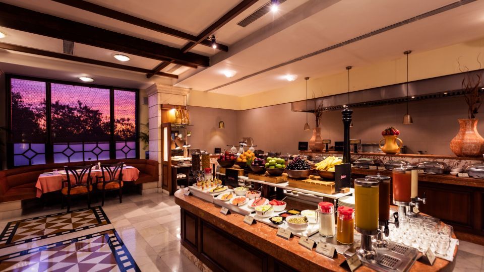 Jehan Numa Palace Hotel - Bhopal - Buffet