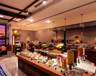 Jehan Numa Palace Hotel - בהופאל - בופה