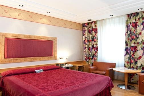 Galileo Hotel - Milan - Bedroom
