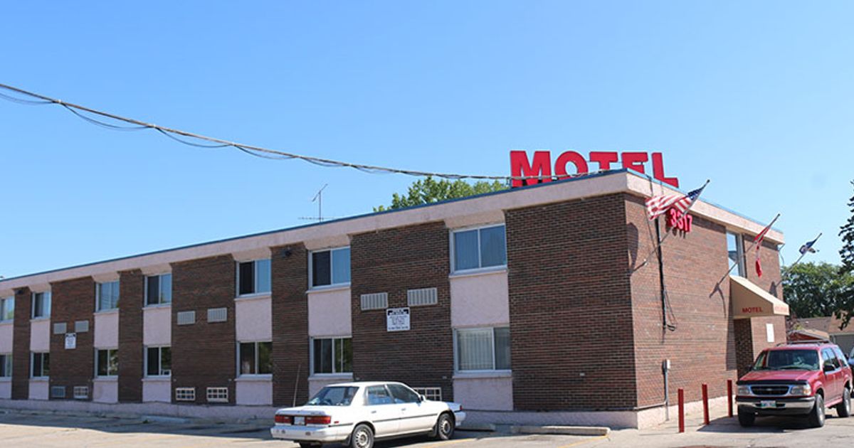 Kirkfield Motor Hotel from 108. Winnipeg Hotel Deals & Reviews KAYAK