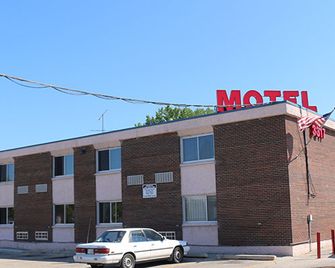 Kirkfield Motor - وينيبيغ - مبنى