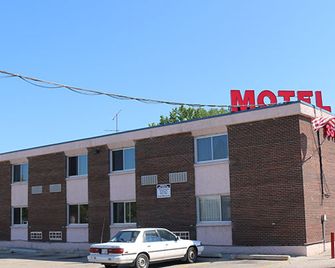 Kirkfield Motor Hotel & Club 3D - Winnipeg - Building