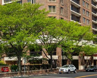 Residence Inn by Marriott Bethesda Downtown - Bethesda - Vista del exterior