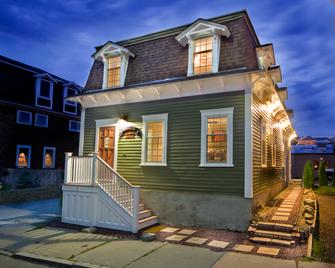 Bouchard Inn & Restaurant - Newport - Edificio