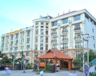 Ayarwaddy River View Hotel - Mandalay - Edificio