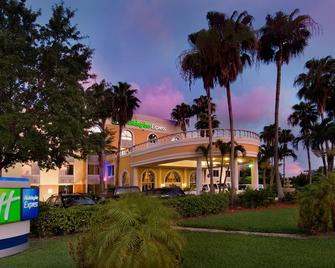 Holiday Inn Express Miami Airport Doral Area - Doral - Edificio
