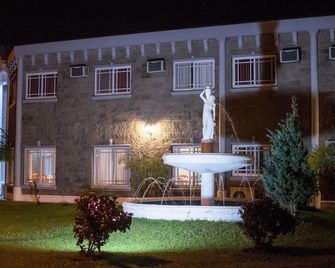 La Fuente Apart Hotel - Federación - Building